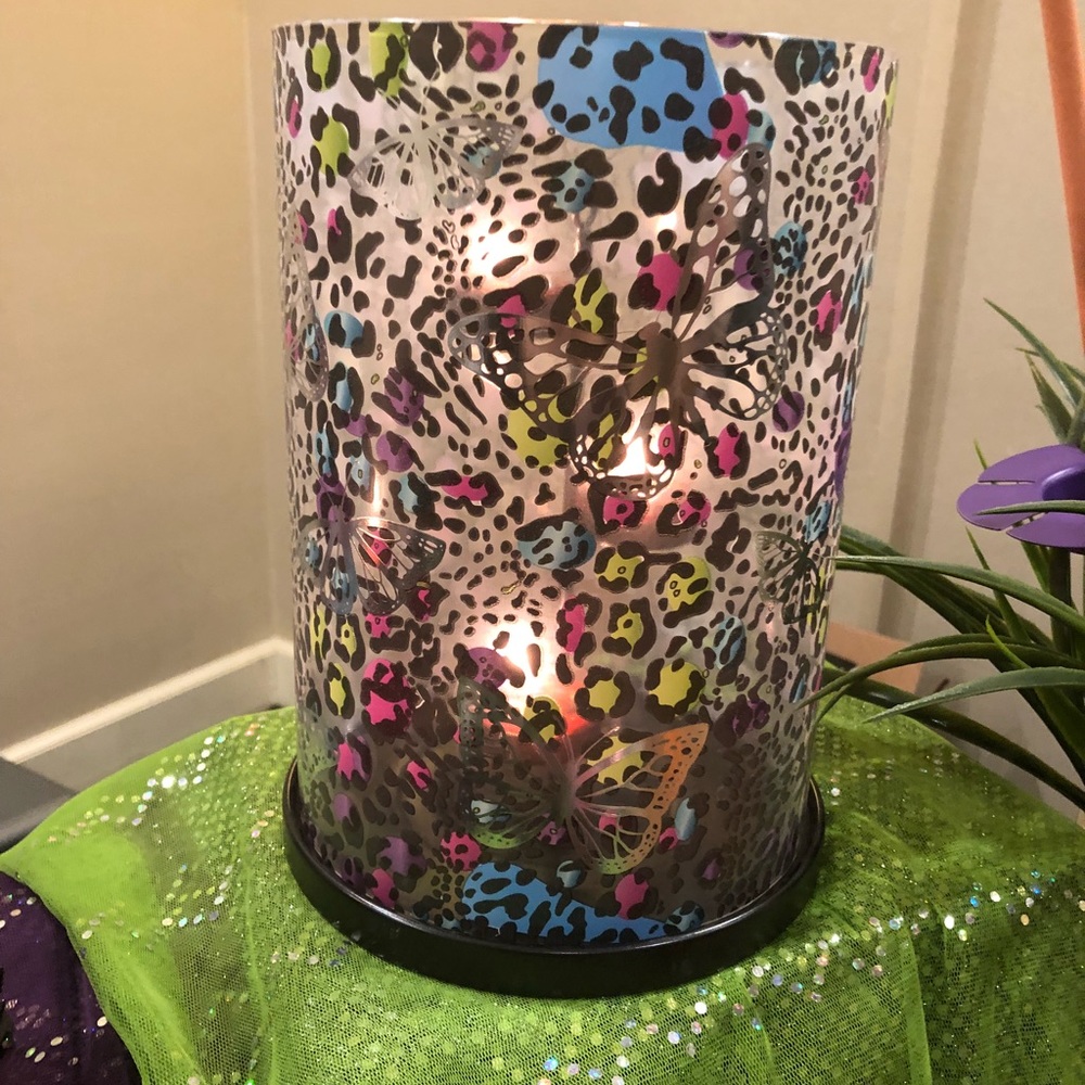 Partylite candle and host a party for you